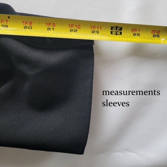 Black-Tuxedo Blazer/ Jacket by Bill Blass (Sizing: Refer to Measurements) - Picture 13 of 15